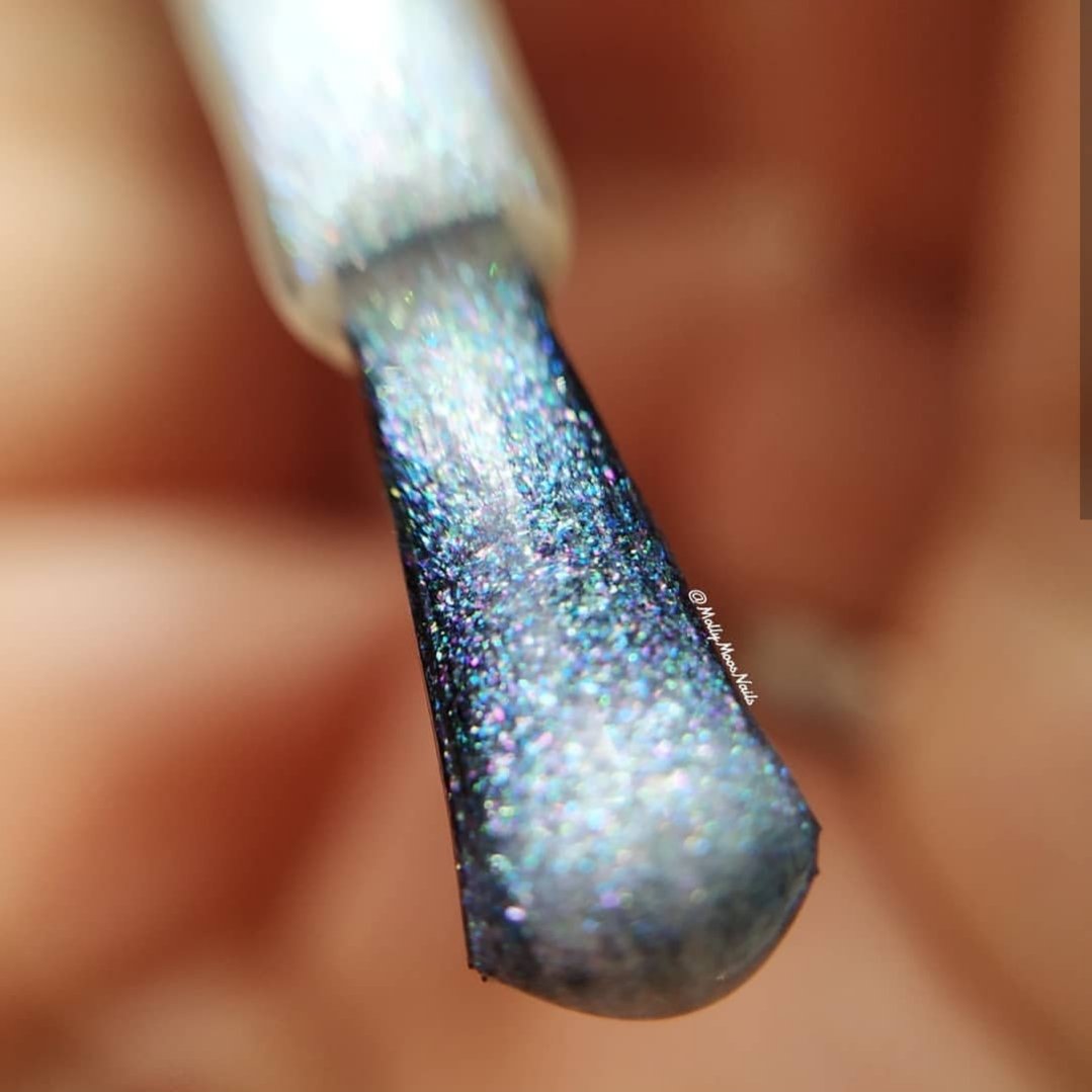 holographic-nail-polish-pretty-little-nails