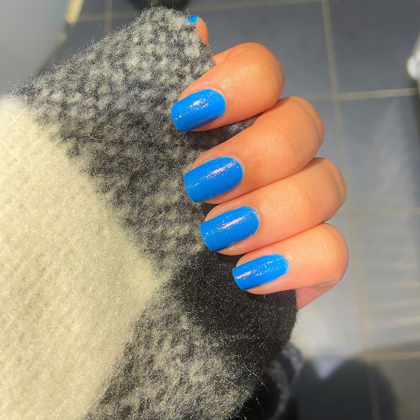 Sea Sparkles - NEON Nail Polish 14ml - Gel effect - LG213