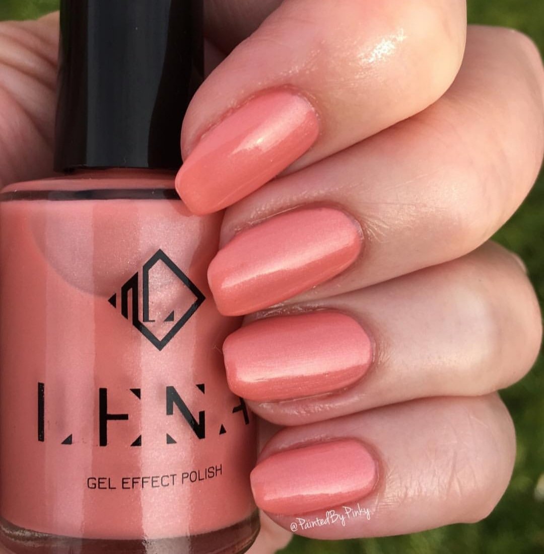 peachy-queen-coral-peach-cruelty-free-nail-polish-pretty-little-nails