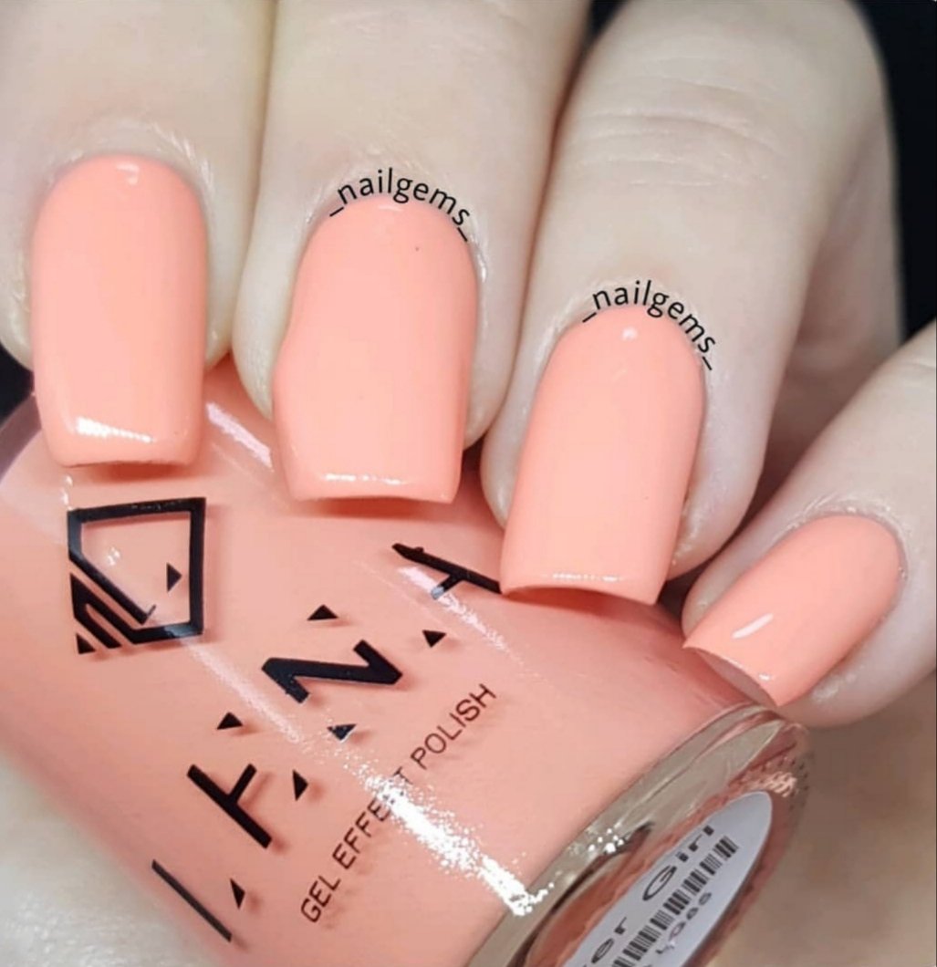 simple French tip nail design in coral | Coral nails with design, Coral  nails, Coral nail art