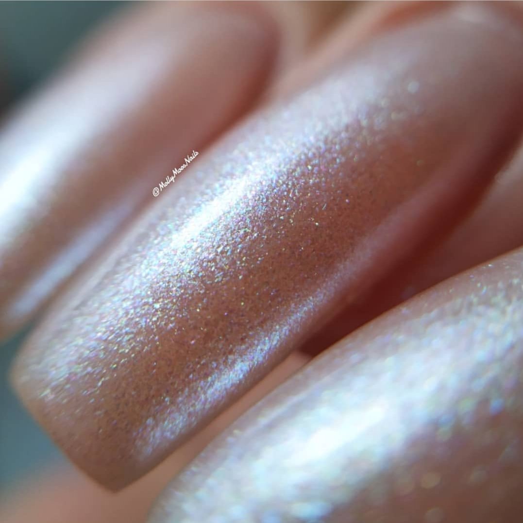 pearl-gel-effect-nail-polish-prettylittle-nails